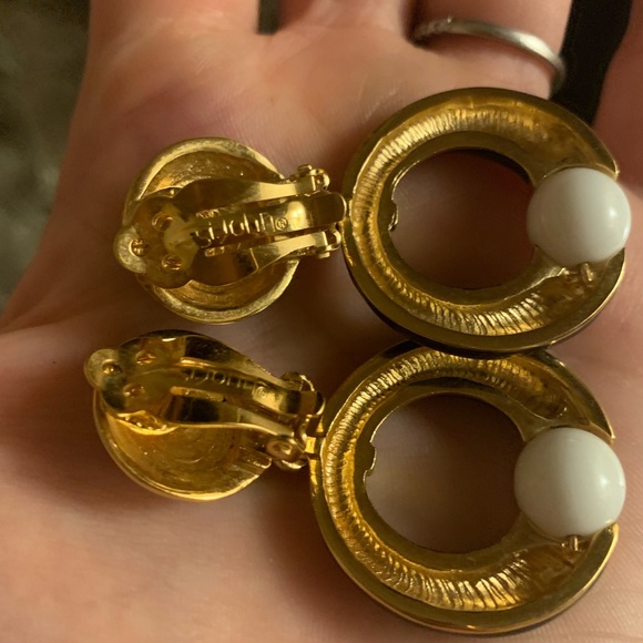 S. John Black and White Earrings - Picture 4 of 4